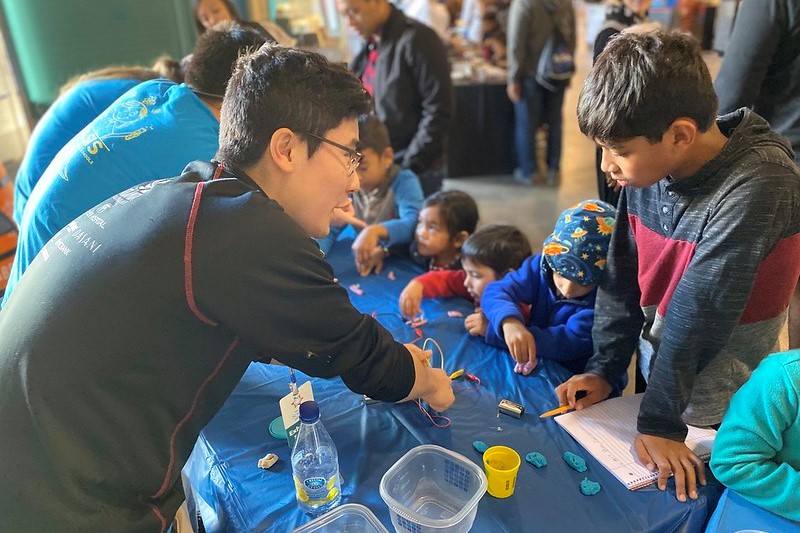 discovery day squishy circuits